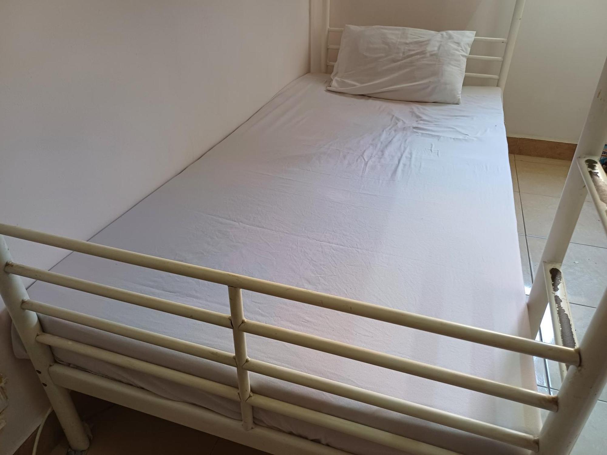 Alloggio in famiglia A In An In Nasr City, Cairo, In The Eighth District, 15 Minutes From Airport,غرفة بشقة بمدينة نصر بالقاهرة بالحي الثامن 15 دقيقة من مطار و 7 دقيقة من معهد الفجر و 12 دقيقة لمعهد ابانة لتعليم اللغة العربية و 26 دقيقة لوسط