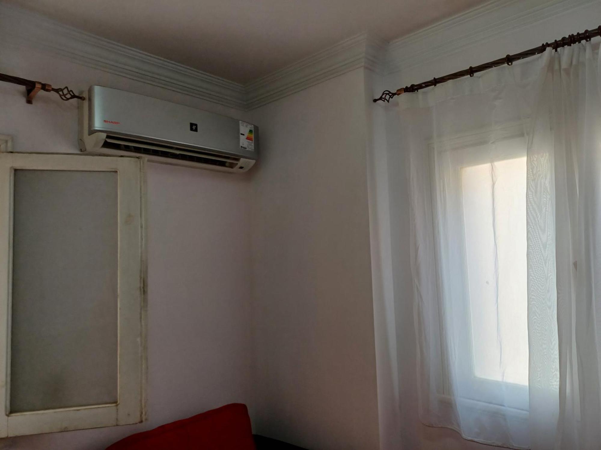 Alloggio in famiglia A In An In Nasr City, Cairo, In The Eighth District, 15 Minutes From Airport,غرفة بشقة بمدينة نصر بالقاهرة بالحي الثامن 15 دقيقة من مطار و 7 دقيقة من معهد الفجر و 12 دقيقة لمعهد ابانة لتعليم اللغة العربية و 26 دقيقة لوسط *