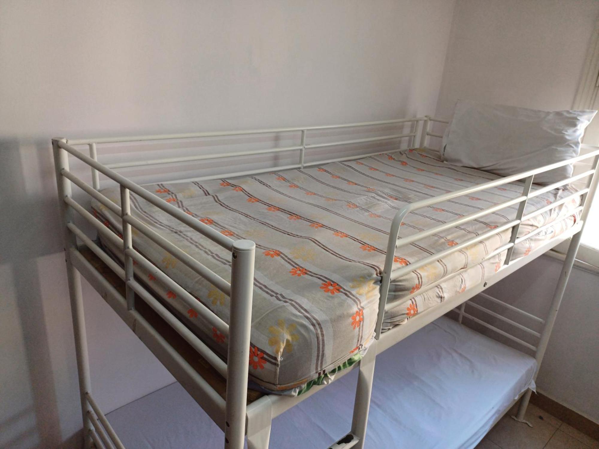 Nasr Airport View Room: 15 Minutes From Airport Homestay Cairo